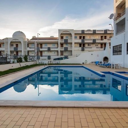 Central Apartment - Pool And Sea View & Albufeira Center ภายนอก รูปภาพ