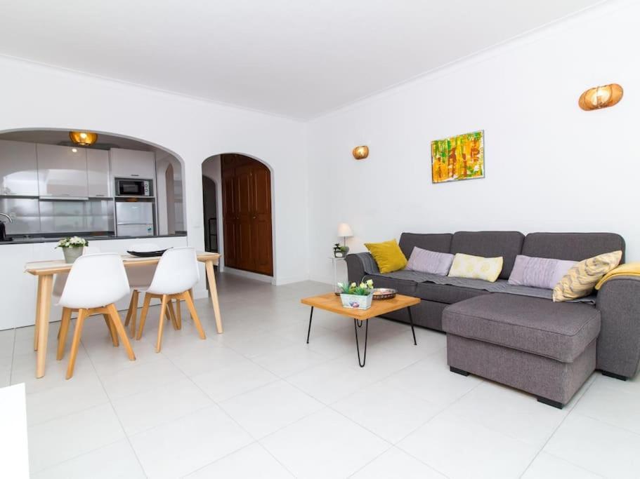 Central Apartment - Pool And Sea View & Albufeira Center ภายนอก รูปภาพ