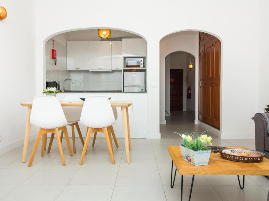 Central Apartment - Pool And Sea View & Albufeira Center ภายนอก รูปภาพ