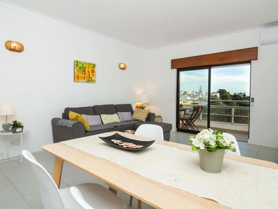 Central Apartment - Pool And Sea View & Albufeira Center ภายนอก รูปภาพ